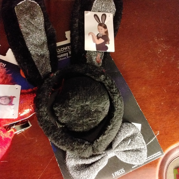 Kid's Quick Costumes! All 3 Styles for $12 - Picture 4 of 4